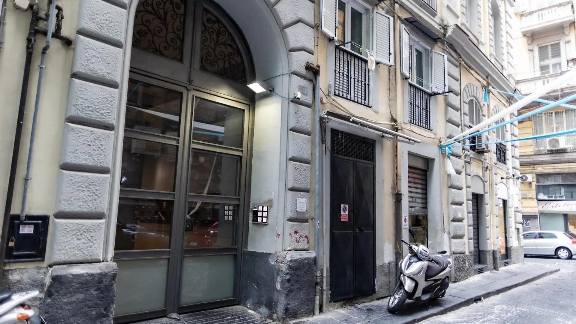 Sebeto Di Porto Apartment Naples Italy