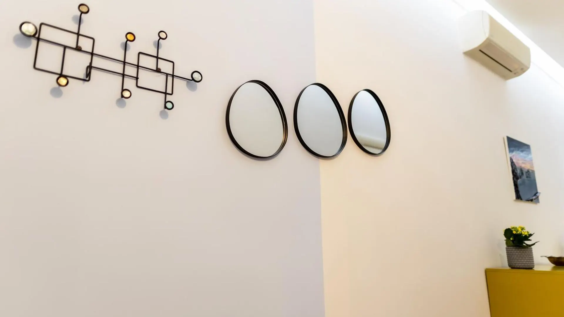 Sebeto Di Porto Apartment Naples Italy